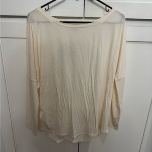 Express Off-White Long Sleeve Women's Tee Size Small *NWT*